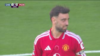 [射门打飞]张路：这球打不进真不应该！曼联反击3打2，B费直接打飞😱